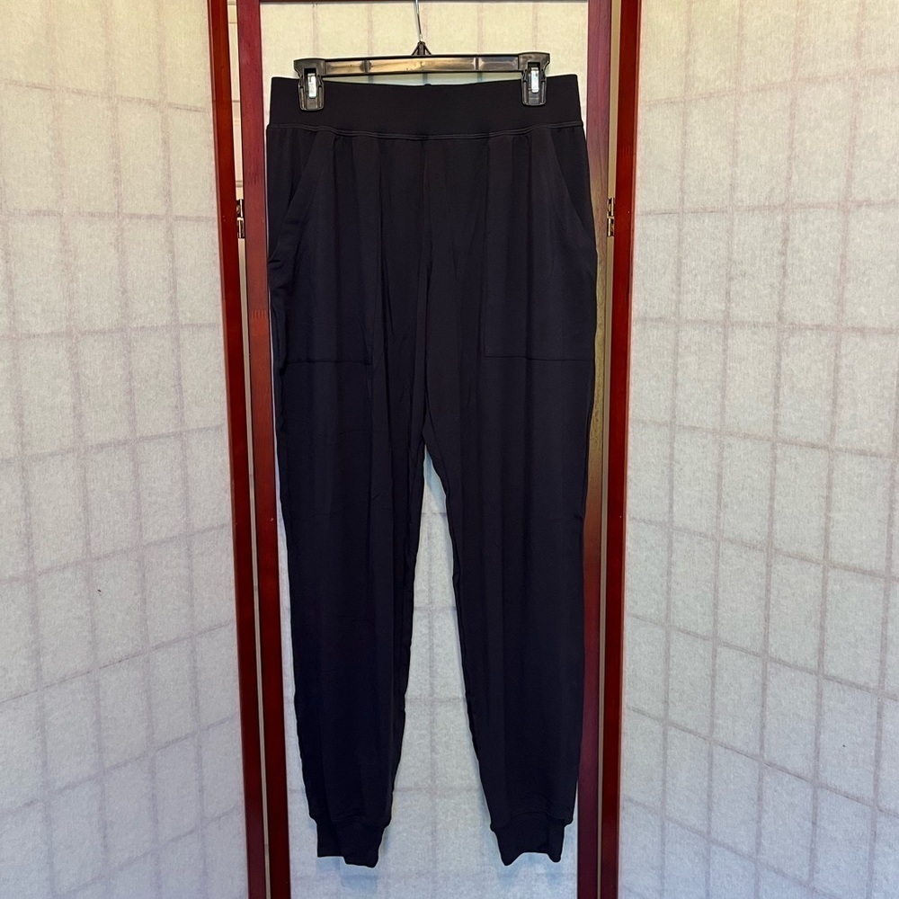 Comfy Joggers - NWT - Size Small
